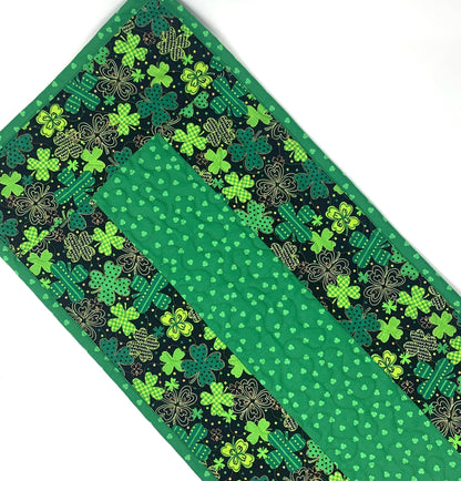 St. Patrick's Day Table Runner, Deep Green, Plaid, St. Paddy's Decoration, Table Runner Quilt, Clovers, Handmade Quilt