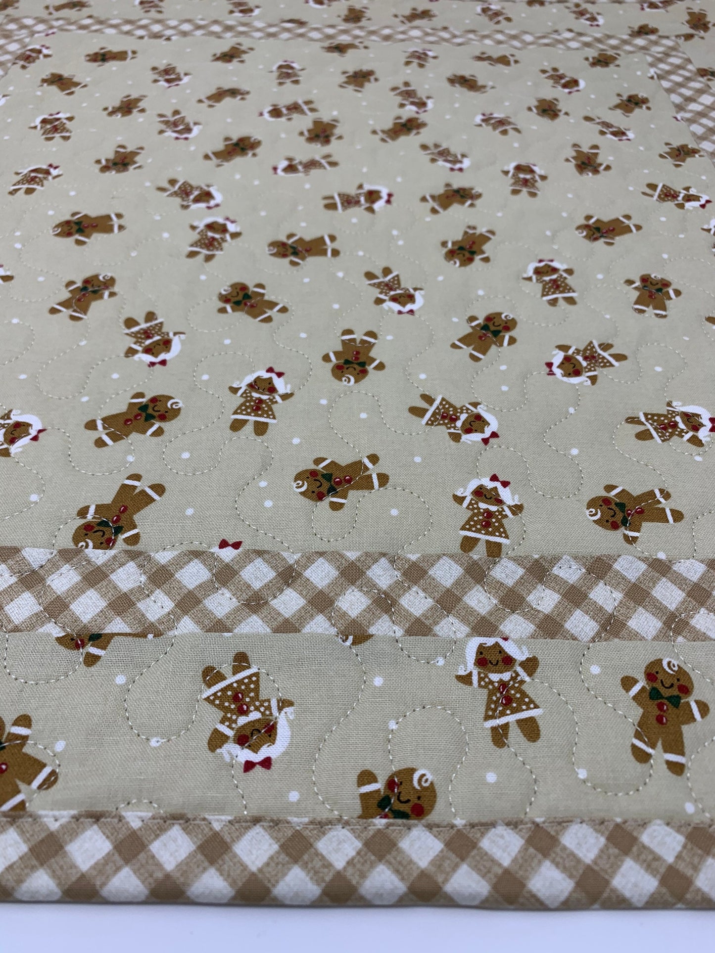 Christmas Table Runner, Table Topper Quilt, Gingerbread Man, Handmade