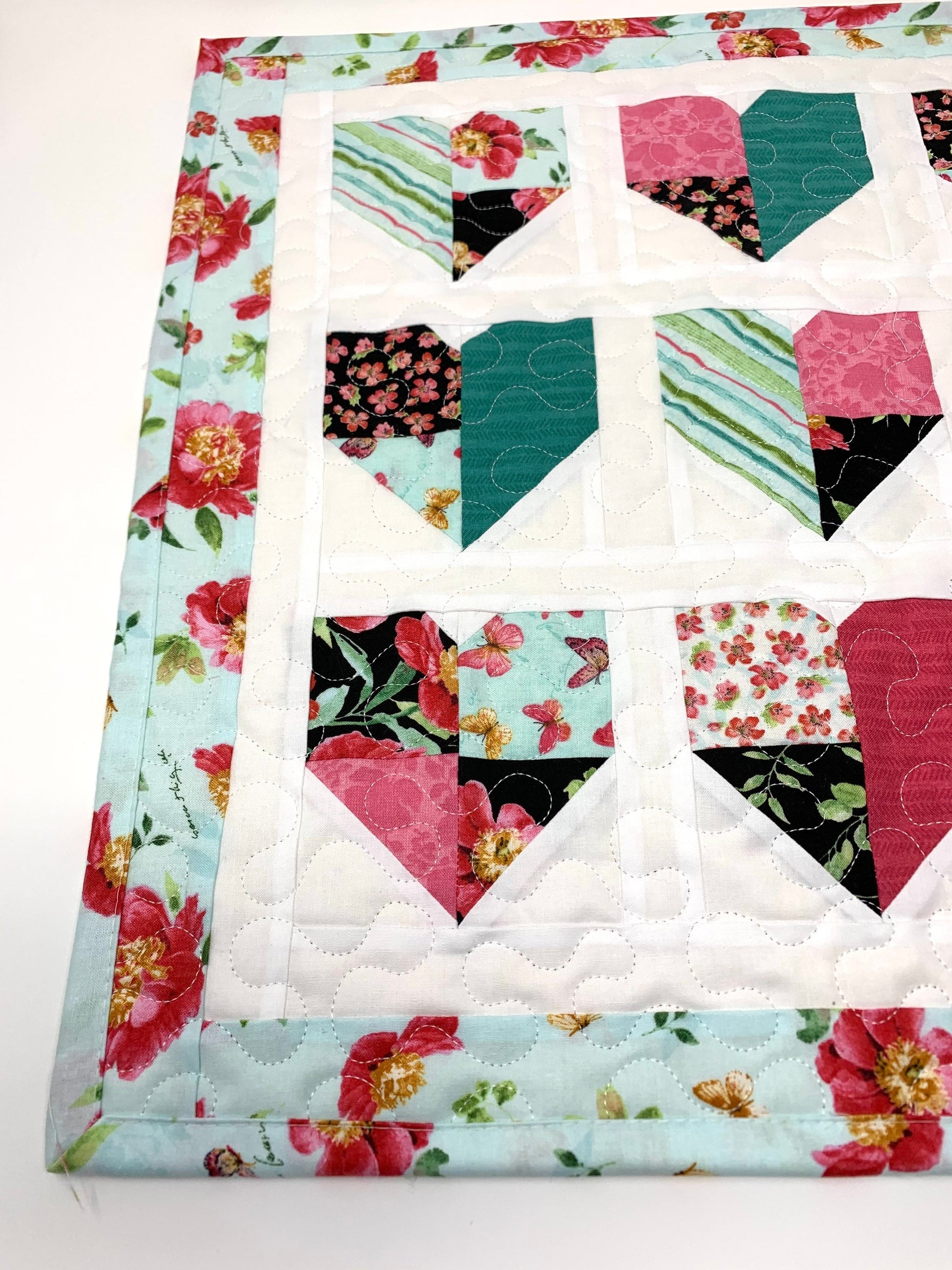 Hearts Table Runner, Table Topper, Wall Hanging Quilt, Pink, Teal, Handmade Table Runner Quilt