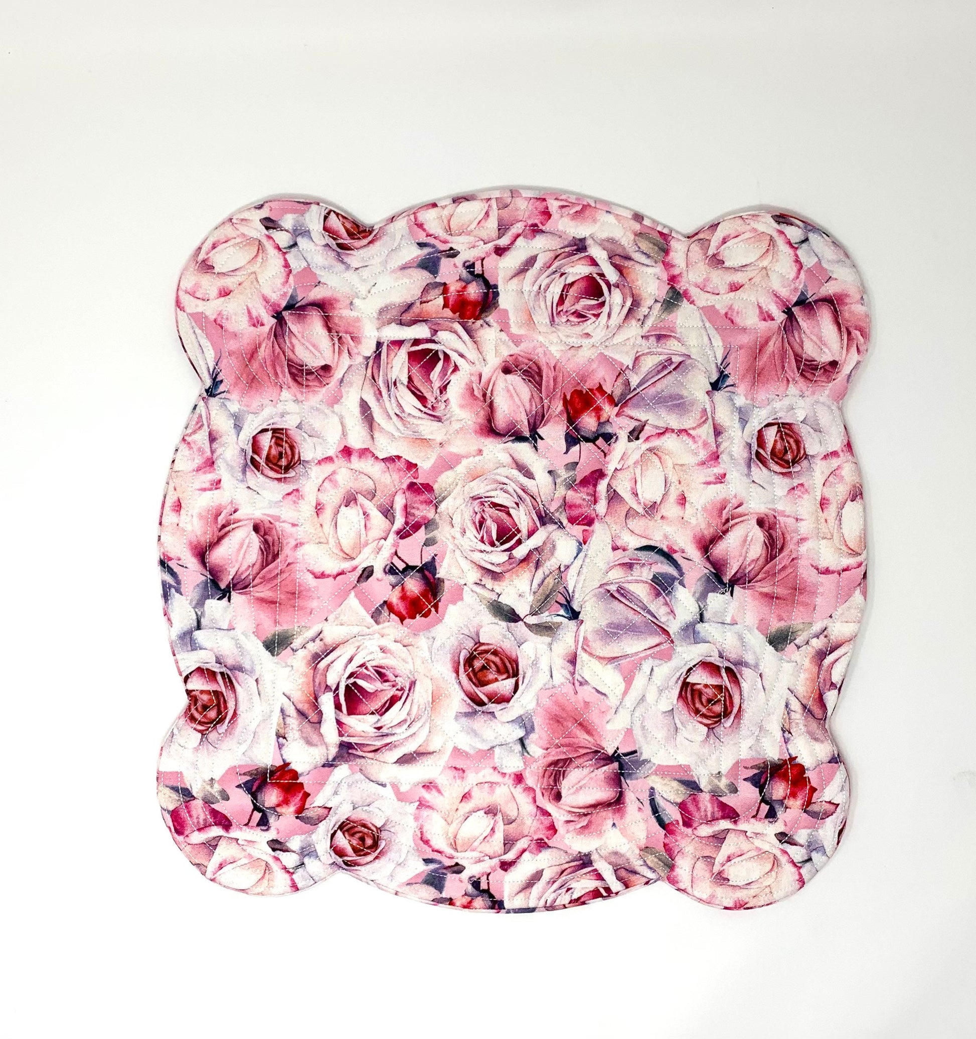 Shabby Chic Pink Scalloped Place Mats, Set of 2, Pink Roses, Scalloped Edge, Mini Quilts, Handmade