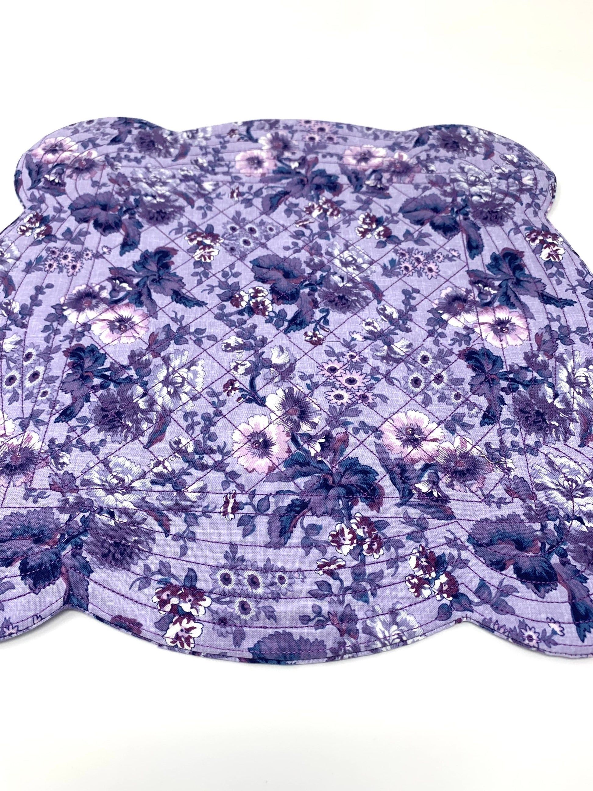 Shabby Chic Purple Scalloped Place Mats, Set of 2, Floral, Scalloped Edge, Mini Quilts, Handmade