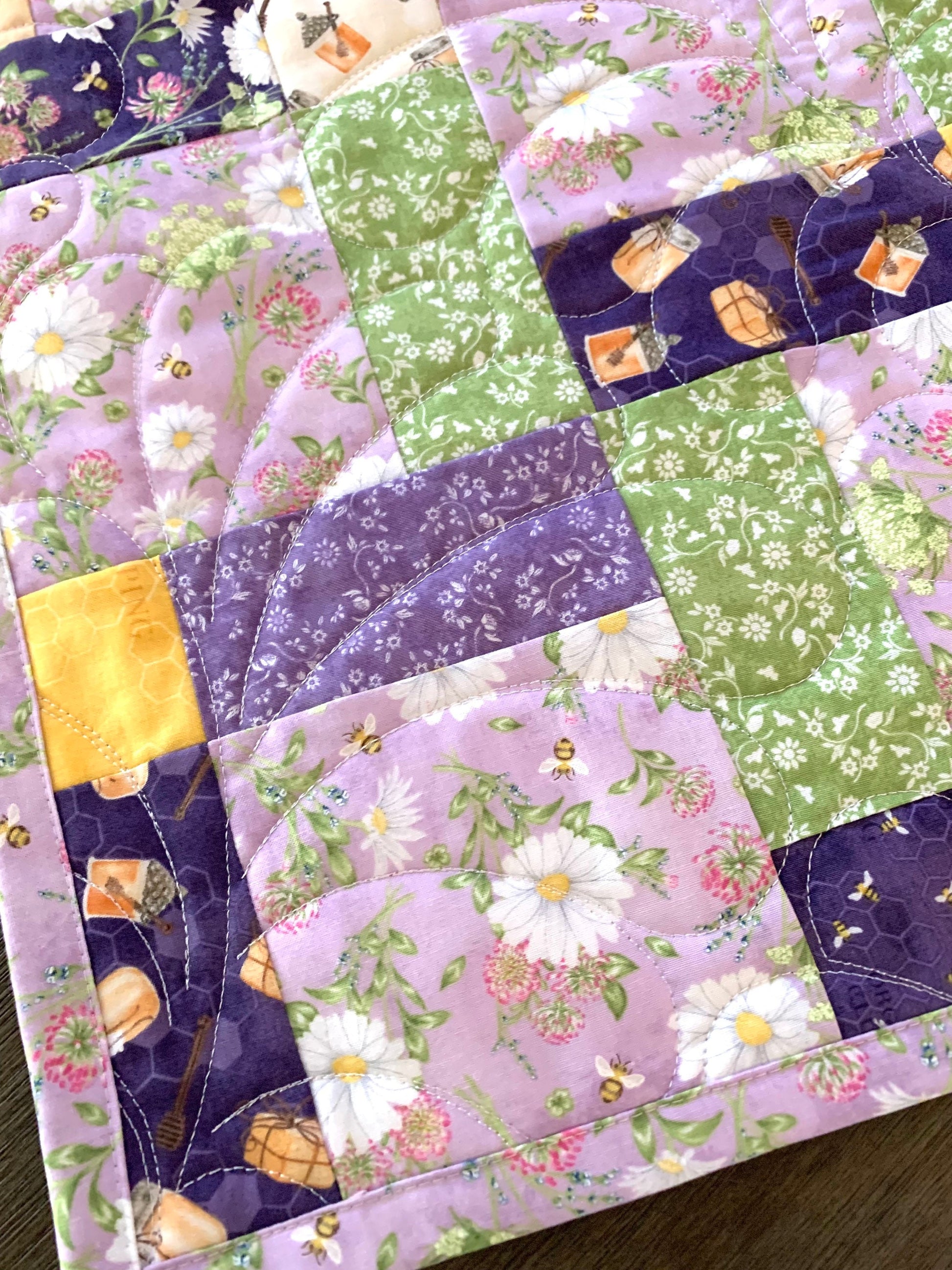 Floral Table Topper Quilt, Purple, Lavender, Green, White, Daisies, Bees, Handmade